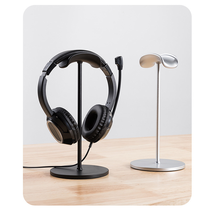 Gaming Accessories Setup - حامل سماعة رأس معدني مثبت على
